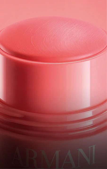 Armani Beauty Dolci Blush in pink, a cream-to-powder blush with a soft blurred finish.