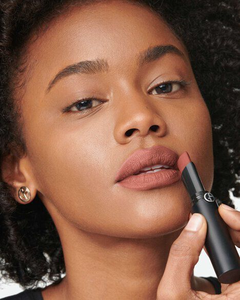 Lip armani shop