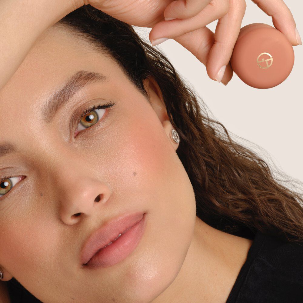 ARMANI Beauty Dolci Blush pink cheek tint results in different intensities