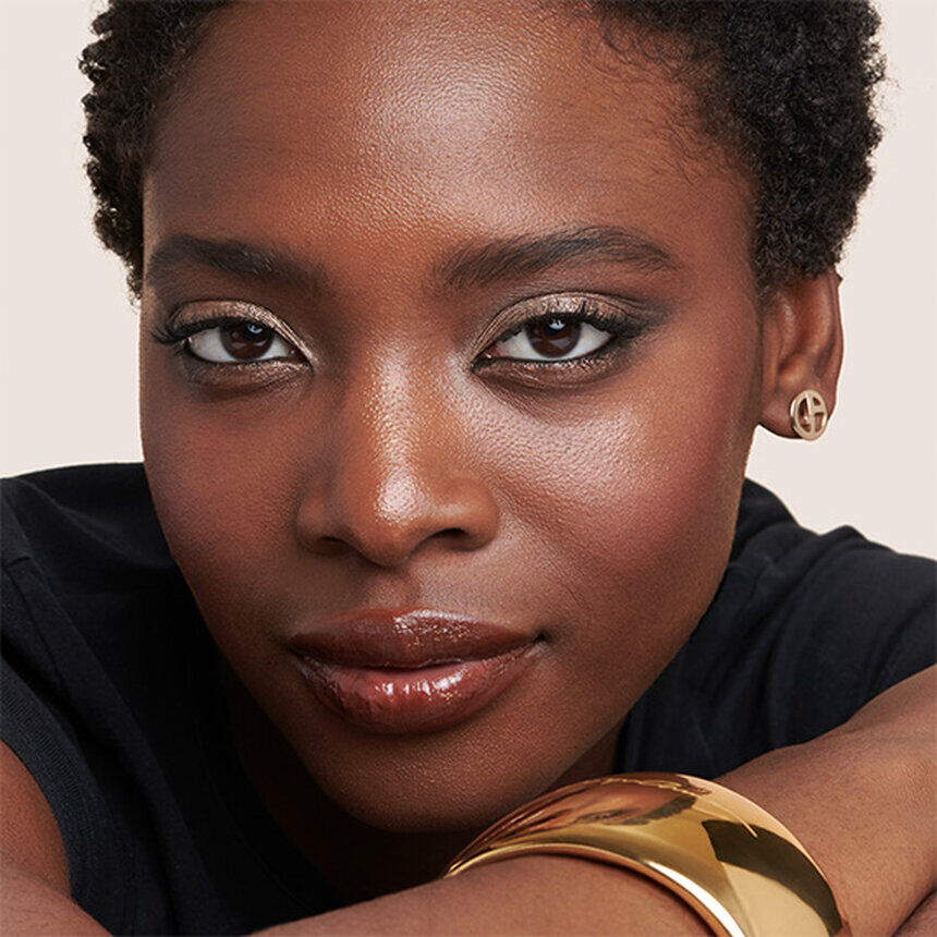 Eye Tint long-lasting liquid eyeshadow