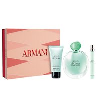 ACQUA DI GIOIA EAU DE PARFUM 100 ml, ACQUA DI GIOIA EAU DE PARFUM 10 ml et LOTION POUR LE CORPS PARFUMEE a cote d'un coffret cadeau Printemps sur fond blanc.