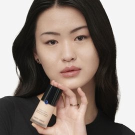 Designer Glow Foundation