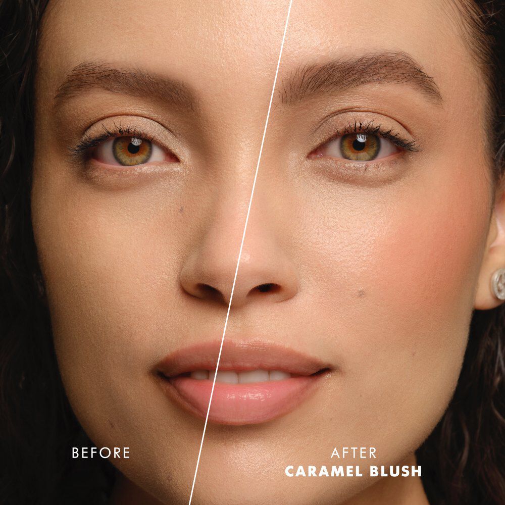 Model applying ARMANI Beauty Dolci Blush pink cheek tint to the lips