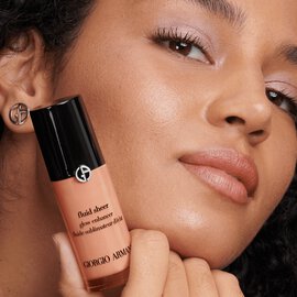 ILLUMINATEUR DE TEINT FLUID SHEER